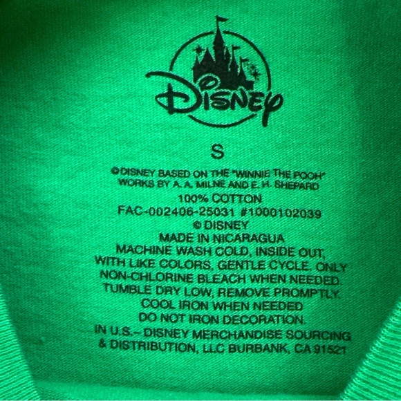disney parks green winnie the pooh and friends “best pals” kids shirt Size Small - Picture 3 of 4